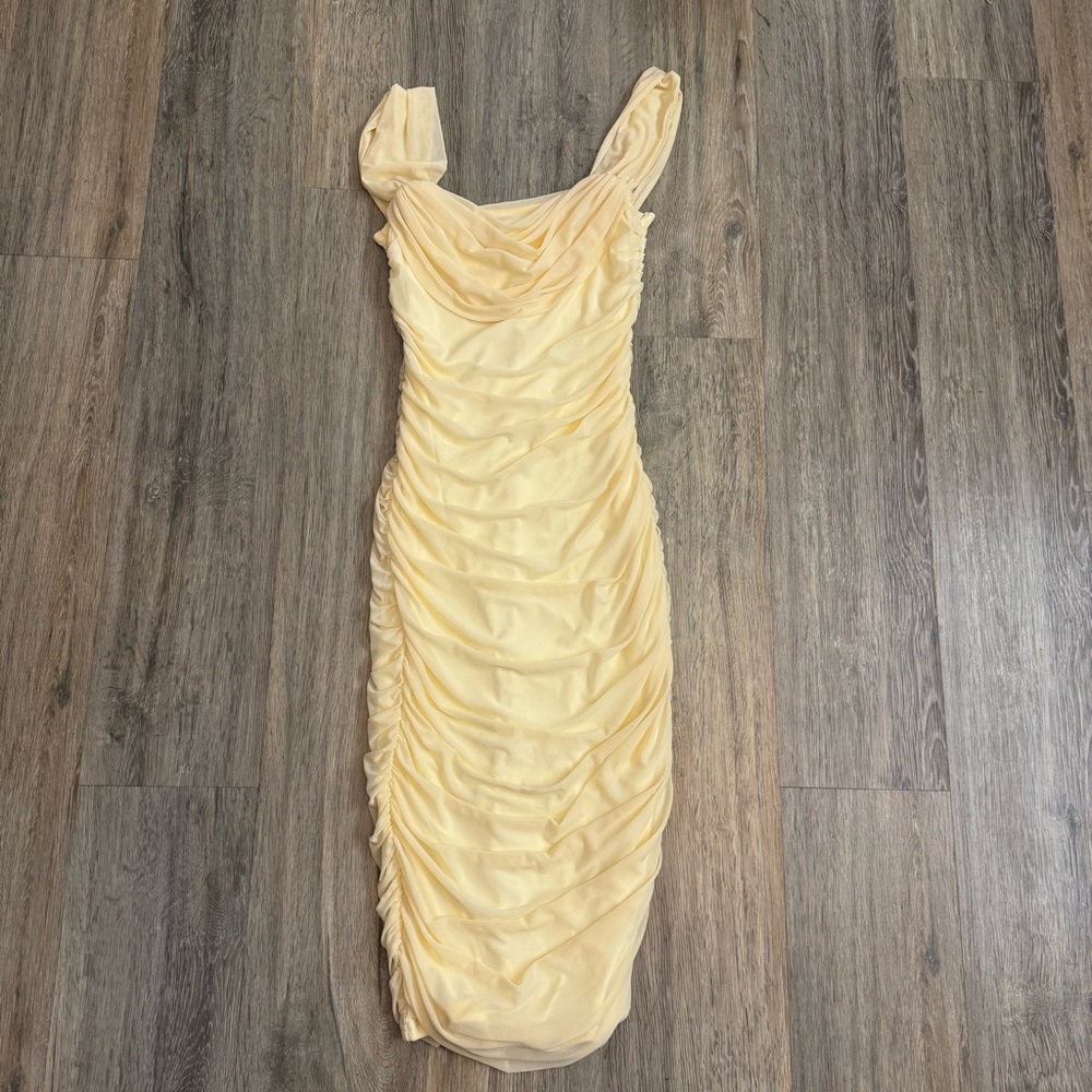 Chic Yellow Ruched Midi Dress - Picture 3 of 9